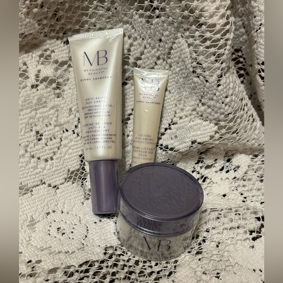 NWT Meaningful Beauty Three Piece Set - Picture 1 of 5